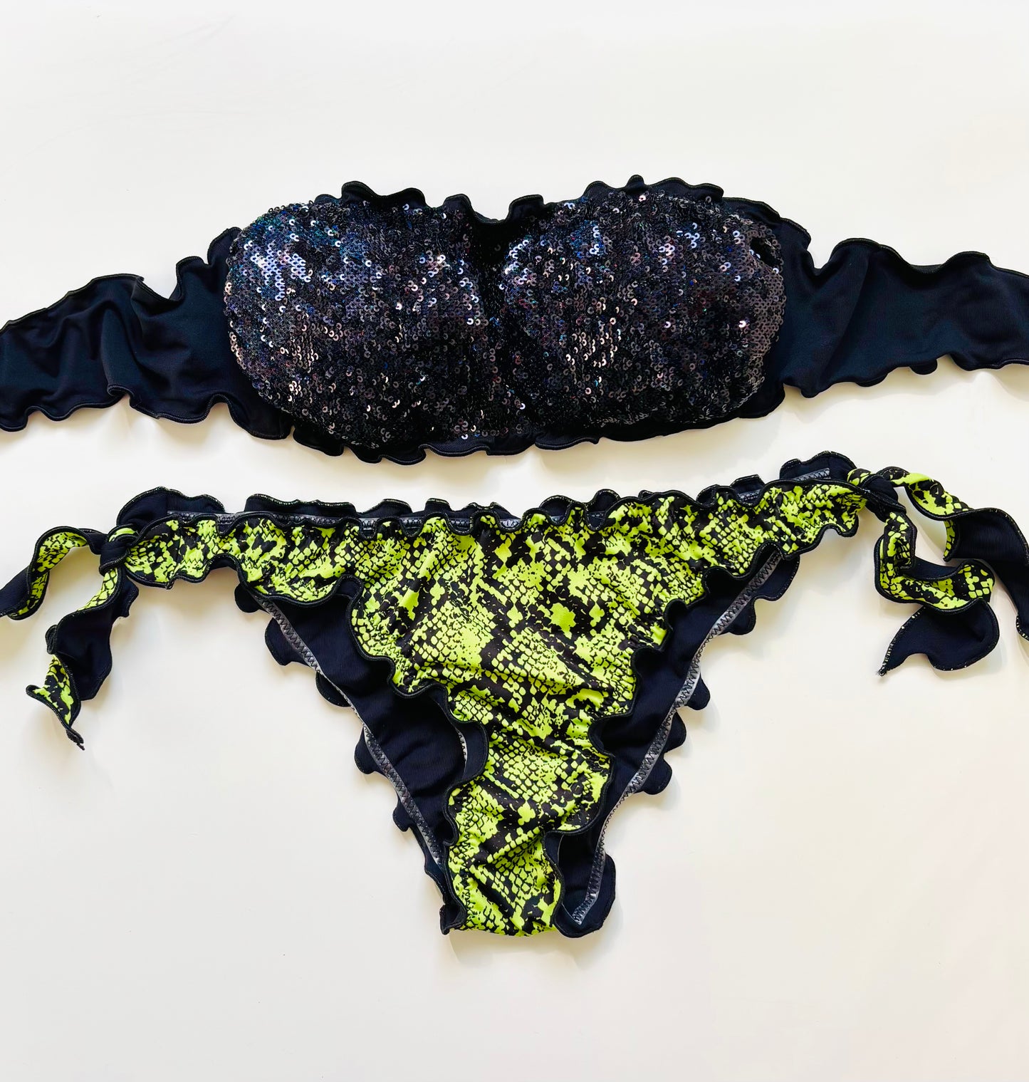 BIKINI FASCIA PAILLETTES NERO PITONATO LIME